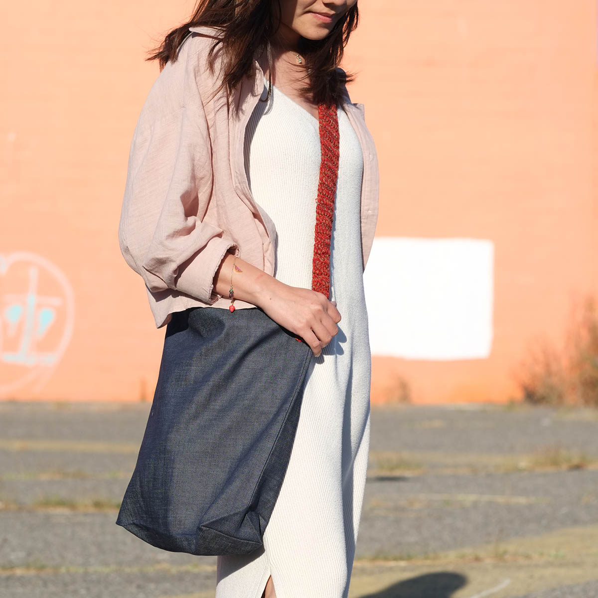 crossBody-model-0002