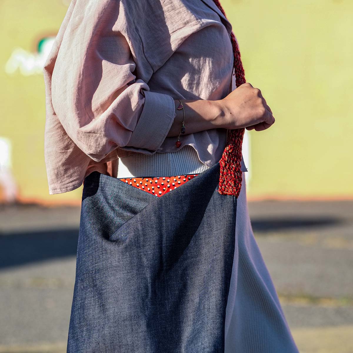 crossBody-model-0003